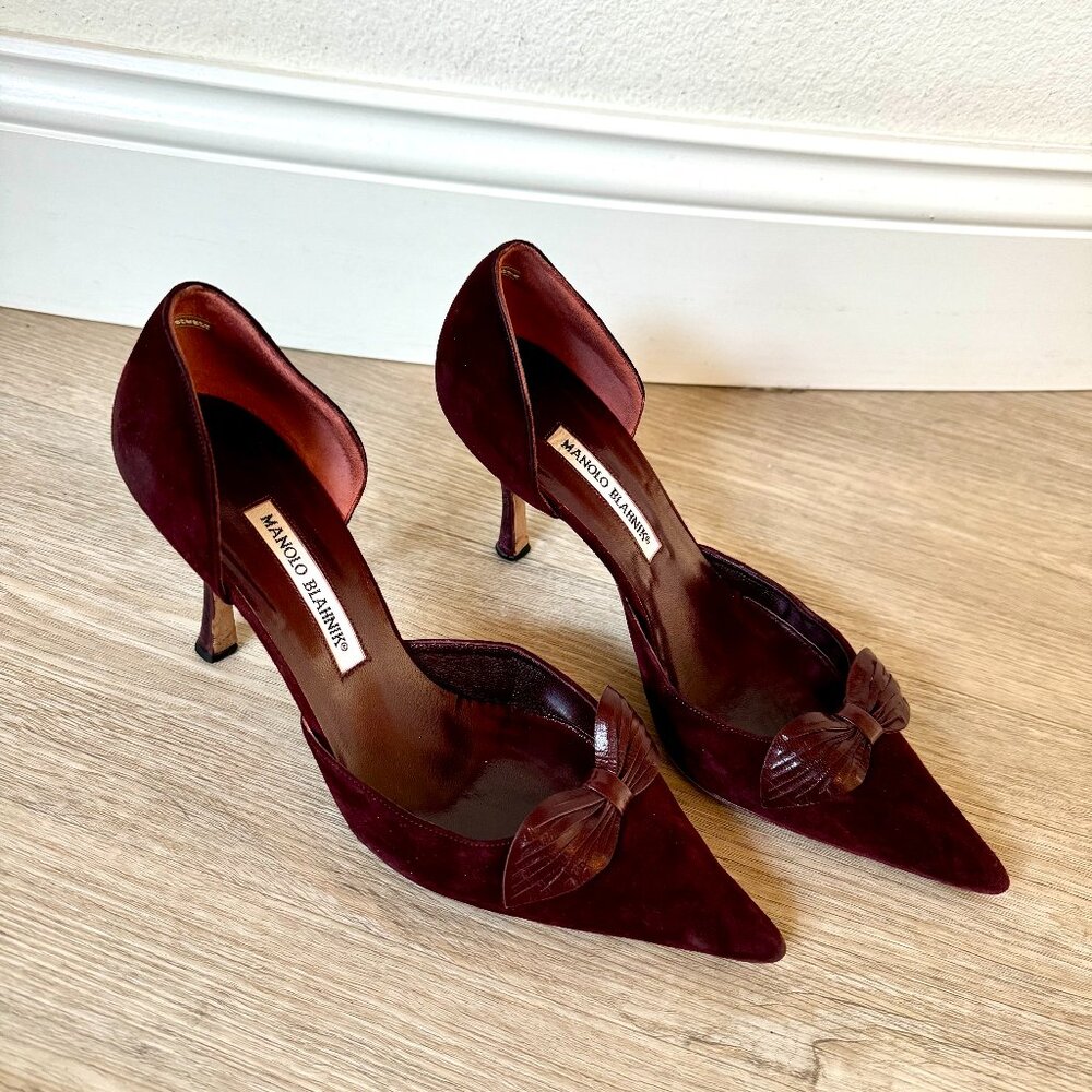 MANOLO BLAHNIK Burgundy Oxblood Suede D'Orsay Pumps - EU 39.5